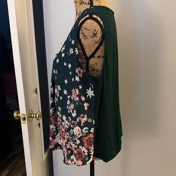 New York & Company Floral Blouse - Dark Green and Pink - Picture 2 of 3